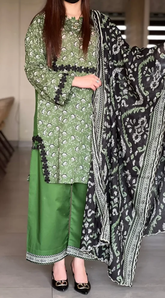 3 Piece Printed Lawn